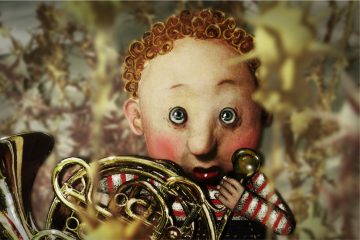Image in 3D of a young boy looking scared and shy and holding a French horn.